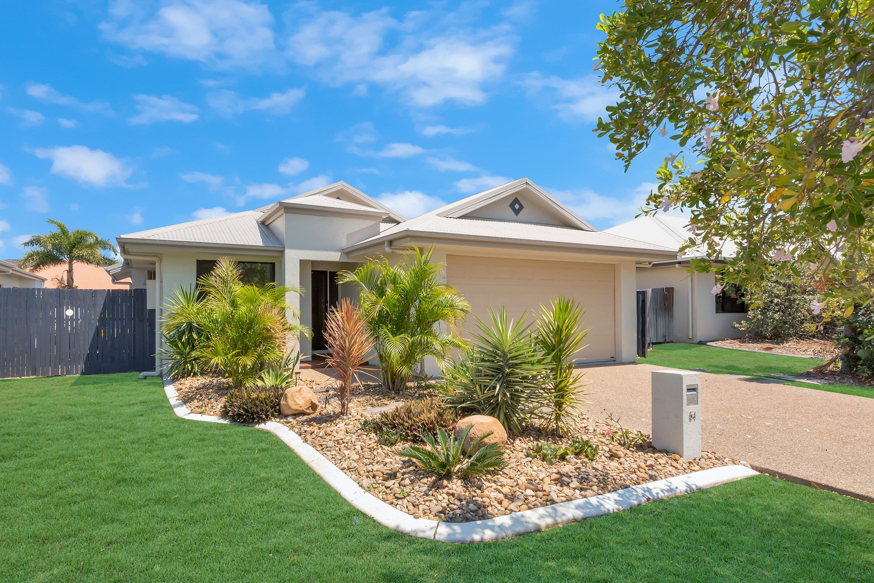 54 Springbrook Parade, Idalia QLD 4811, Idalia - Thumbnail 2
