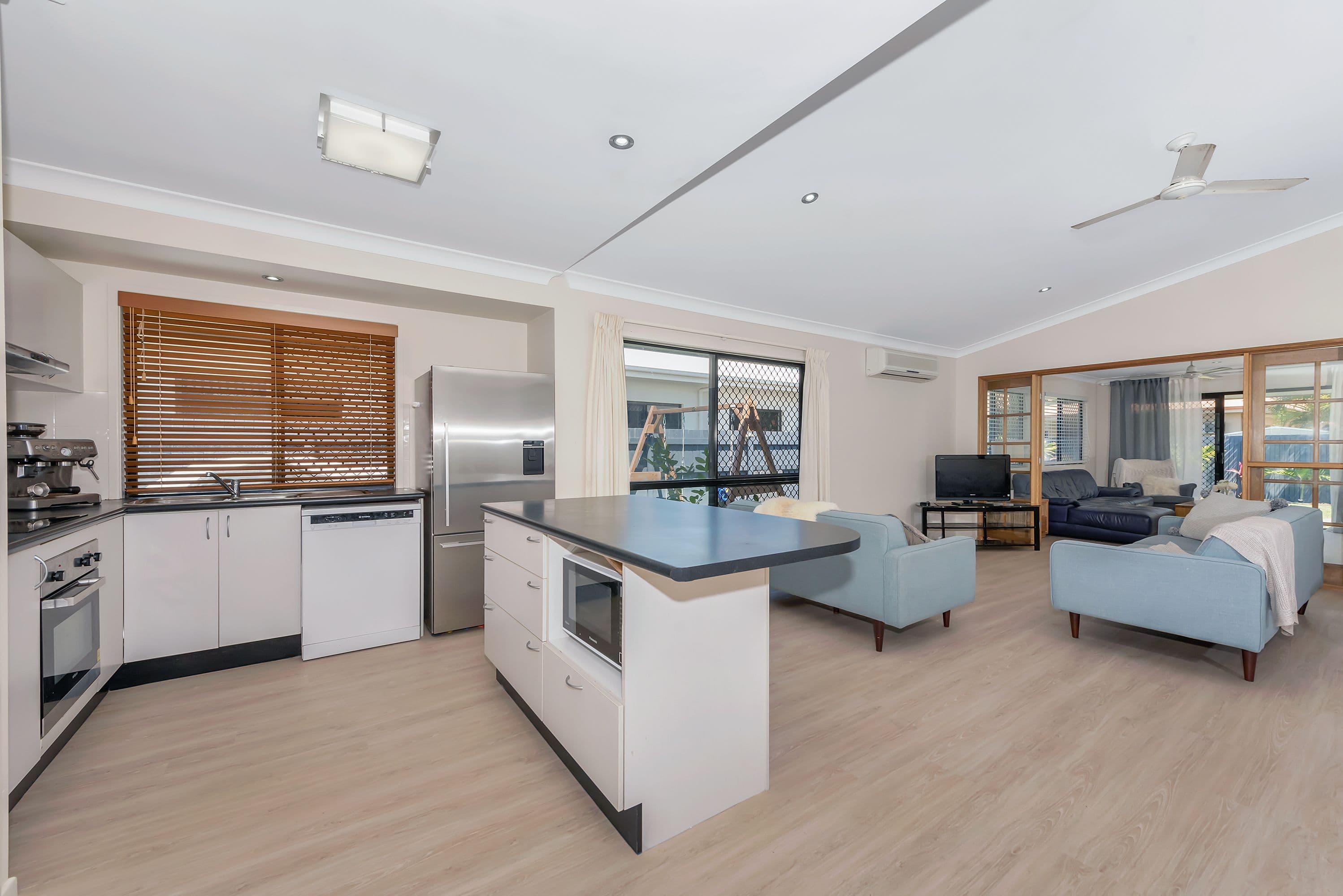 54 Springbrook Parade, Idalia QLD 4811, Idalia - Thumbnail 3