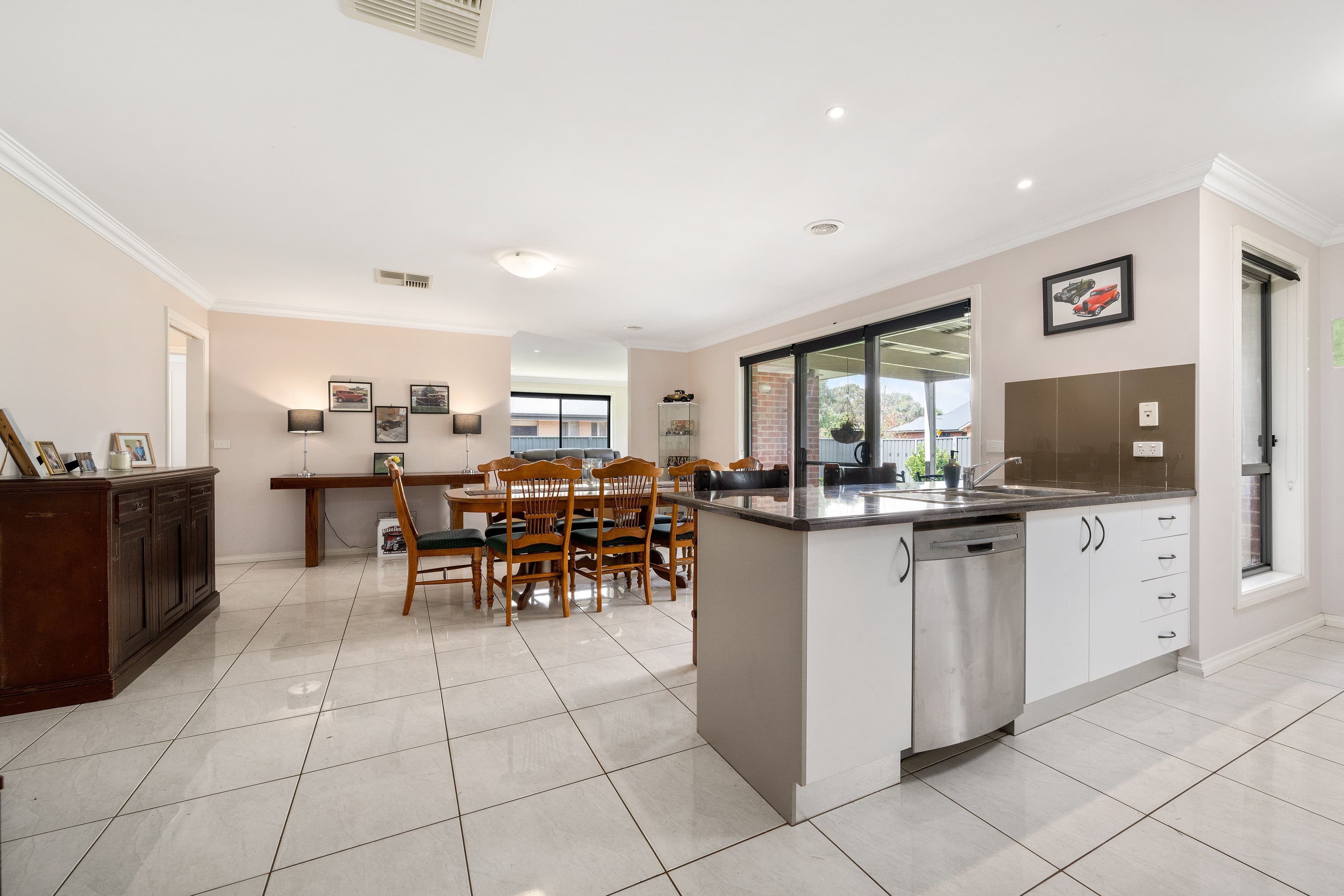 118 Hotham Circuit, Thurgoona NSW 2640, Thurgoona - Thumbnail 3