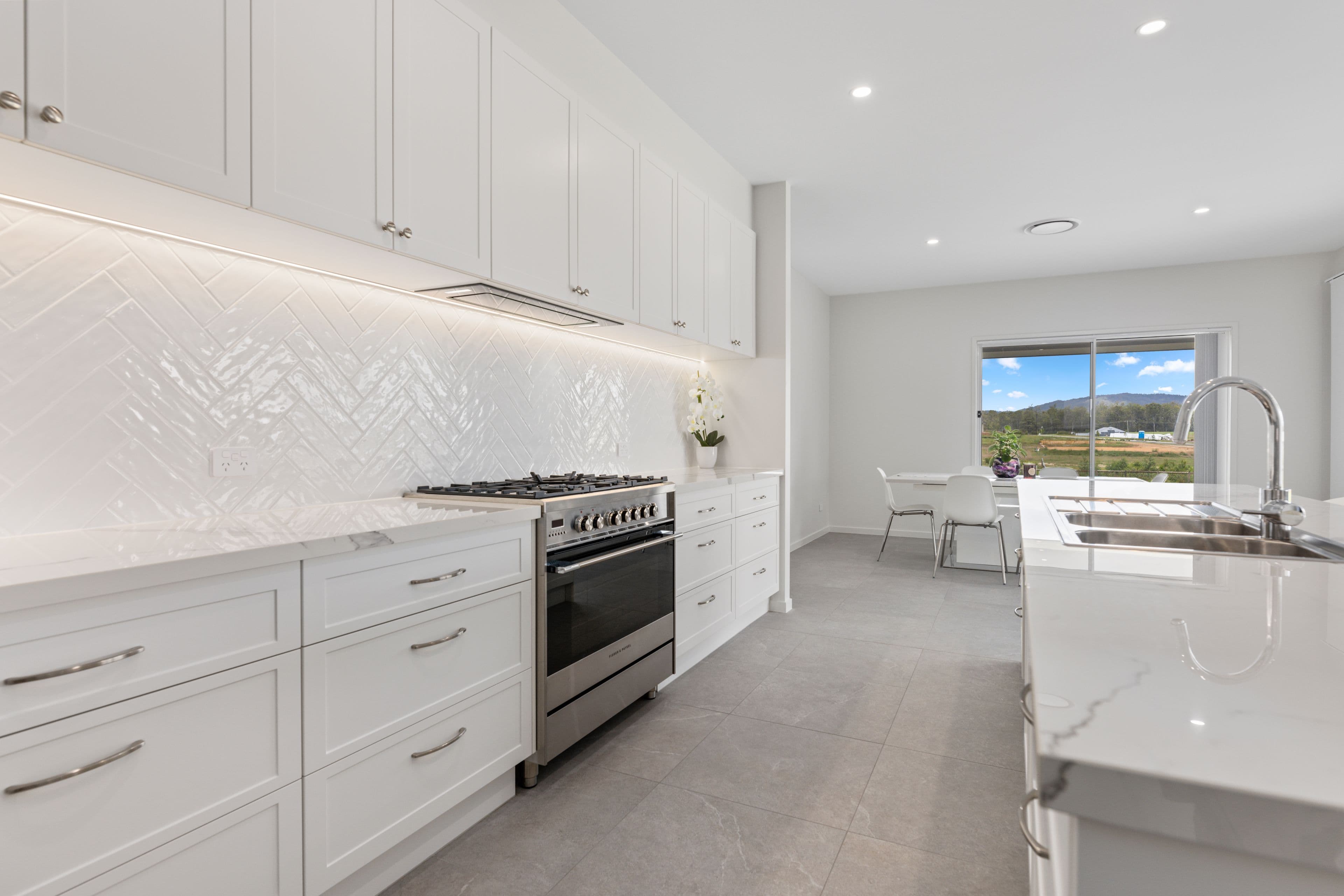 15 Matterhorn Close, D'aguilar QLD 4514, D'Aguilar - Thumbnail 6