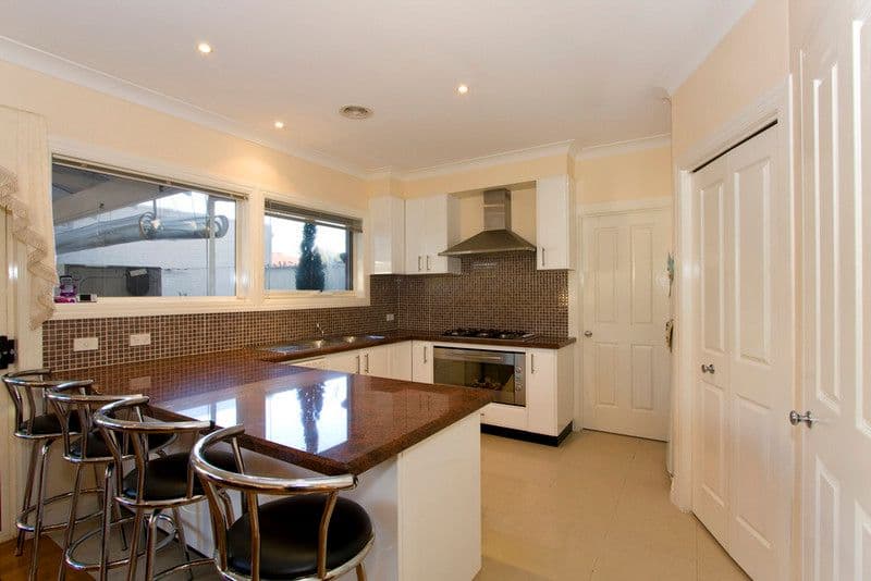 60 Reid Street, MURRUMBEENA VIC 3163, Murrumbeena - Thumbnail 4
