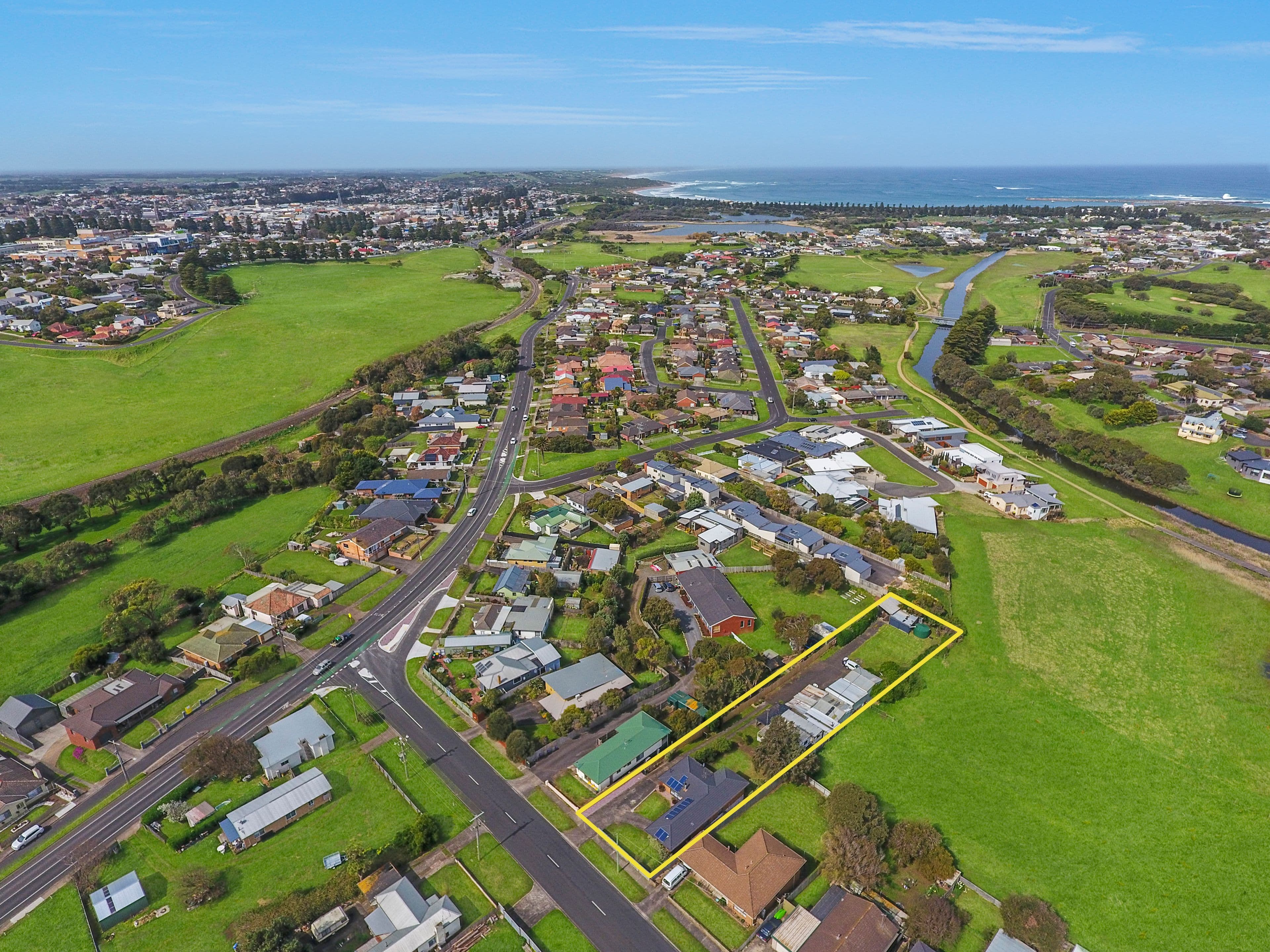 9 Davis Street, Warrnambool VIC 3280, Warrnambool - Thumbnail 3