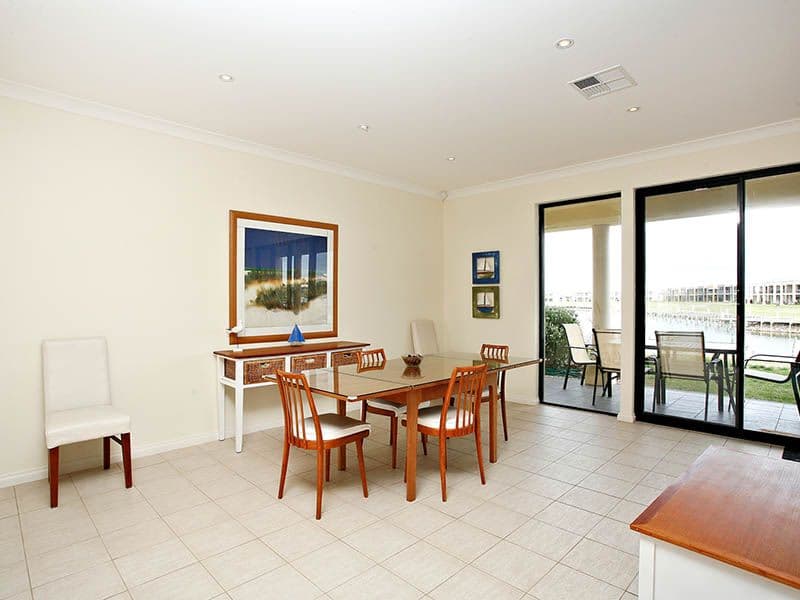 33 Vesta Drive, HINDMARSH ISLAND SA 5214, Hindmarsh Island - Thumbnail 3