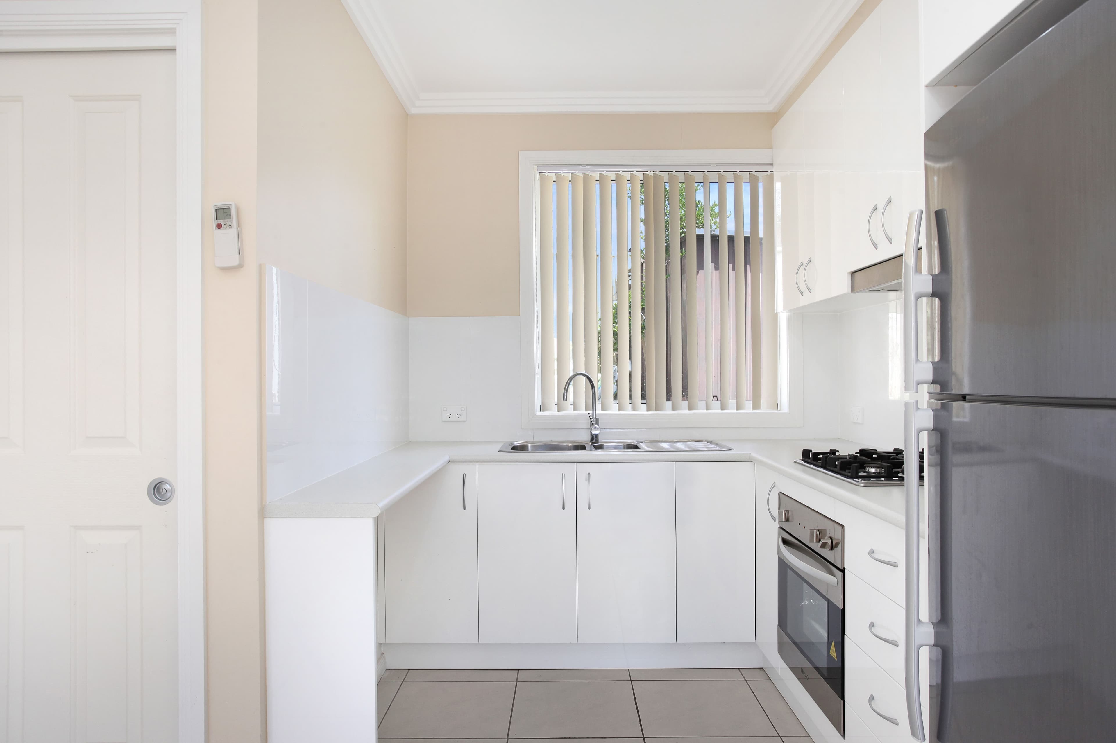 105 St Johns Road, Green Valley - Thumbnail 3