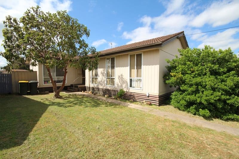 4 Felstead Avenue, Horsham VIC 3400, Horsham - Image 1