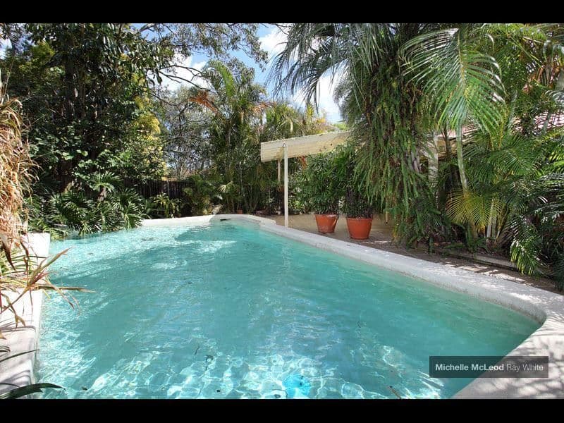 4 Jamner Street, CHAPEL HILL QLD 4069, Chapel Hill - Thumbnail 2
