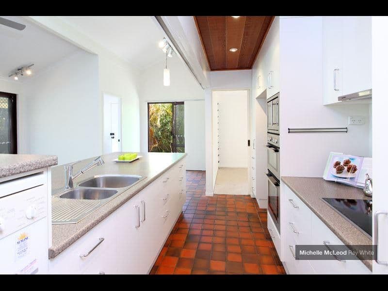 4 Jamner Street, CHAPEL HILL QLD 4069, Chapel Hill - Thumbnail 5