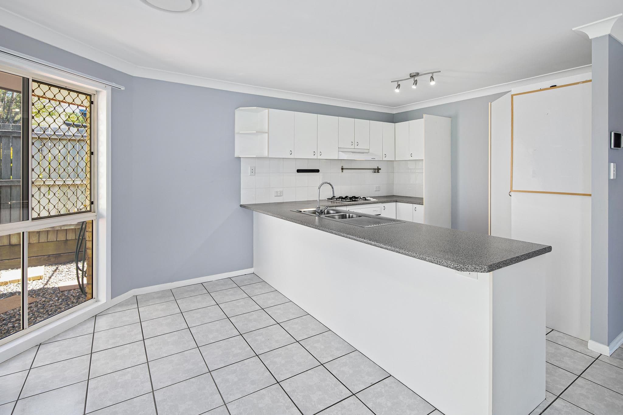 7 Esk Place, Kallangur QLD 4503, Kallangur - Thumbnail 3