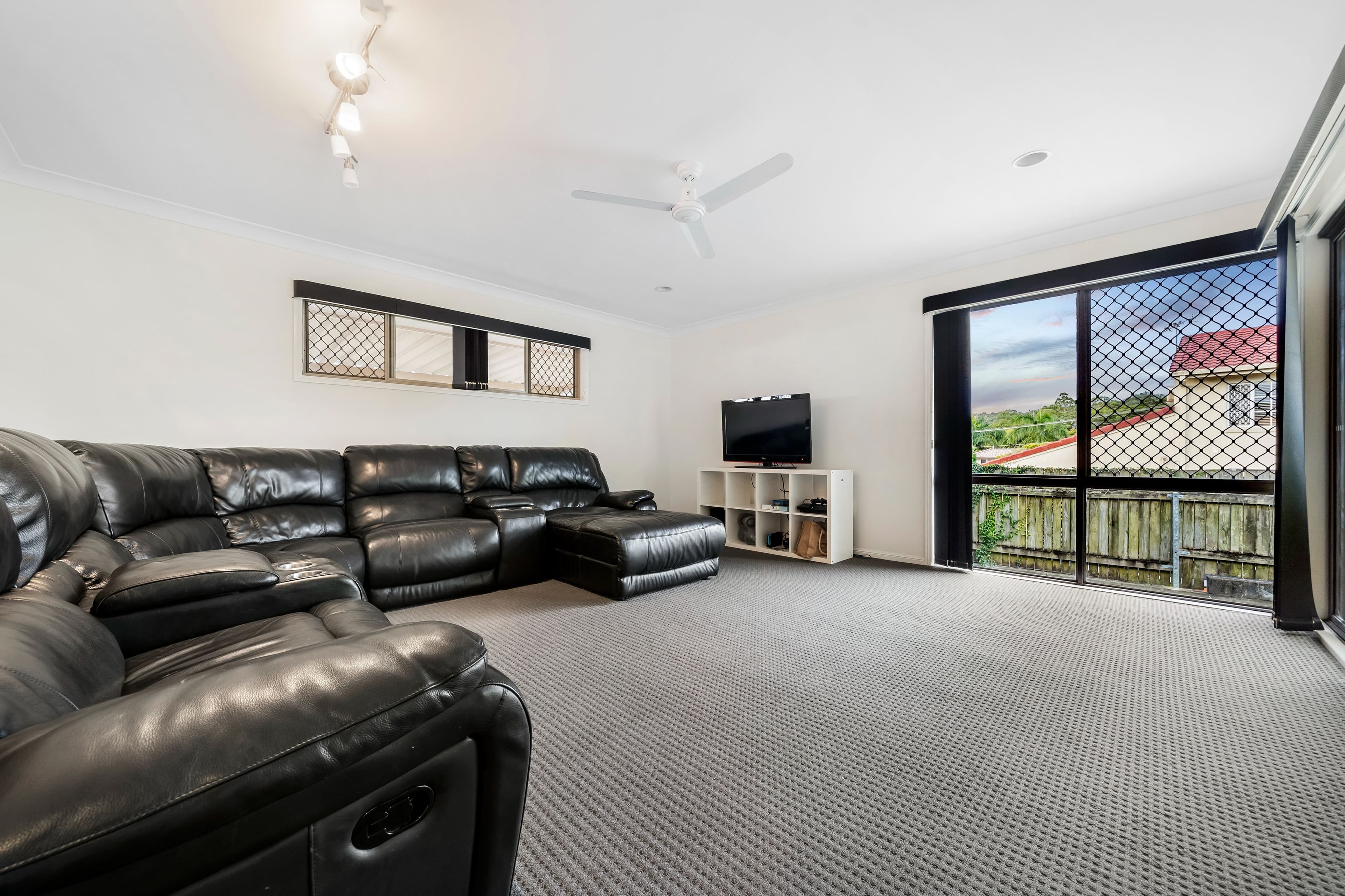 10 Eveleigh Street, Daisy Hill QLD 4127, Daisy Hill - Thumbnail 8