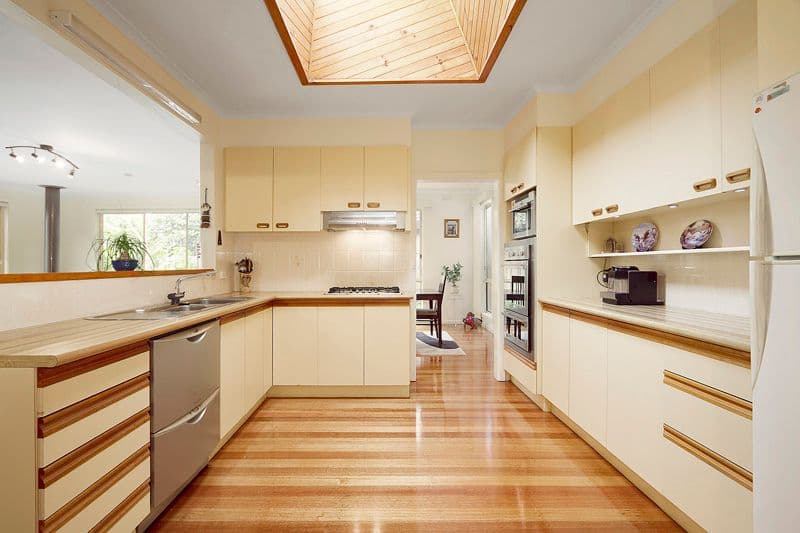 1 Sandra Court, WHEELERS HILL VIC 3150, Wheelers Hill - Thumbnail 3