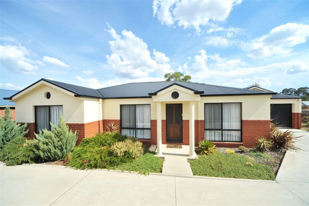 24 Kirby Street, GOLDEN SQUARE VIC 3555, Golden Square - Image 1