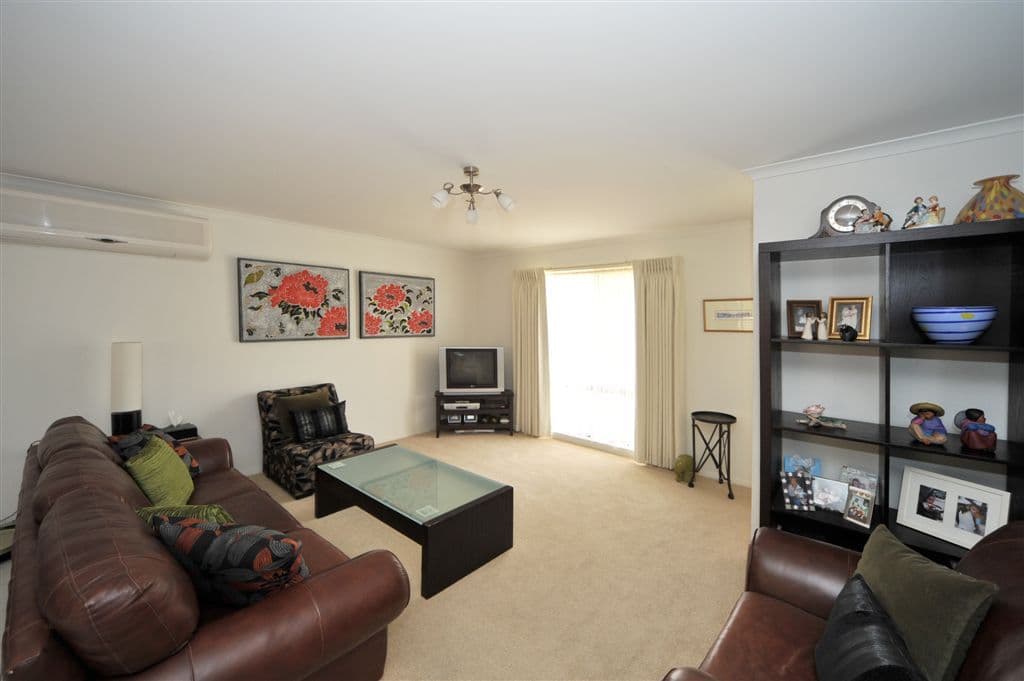 24 Kirby Street, GOLDEN SQUARE VIC 3555, Golden Square - Thumbnail 2