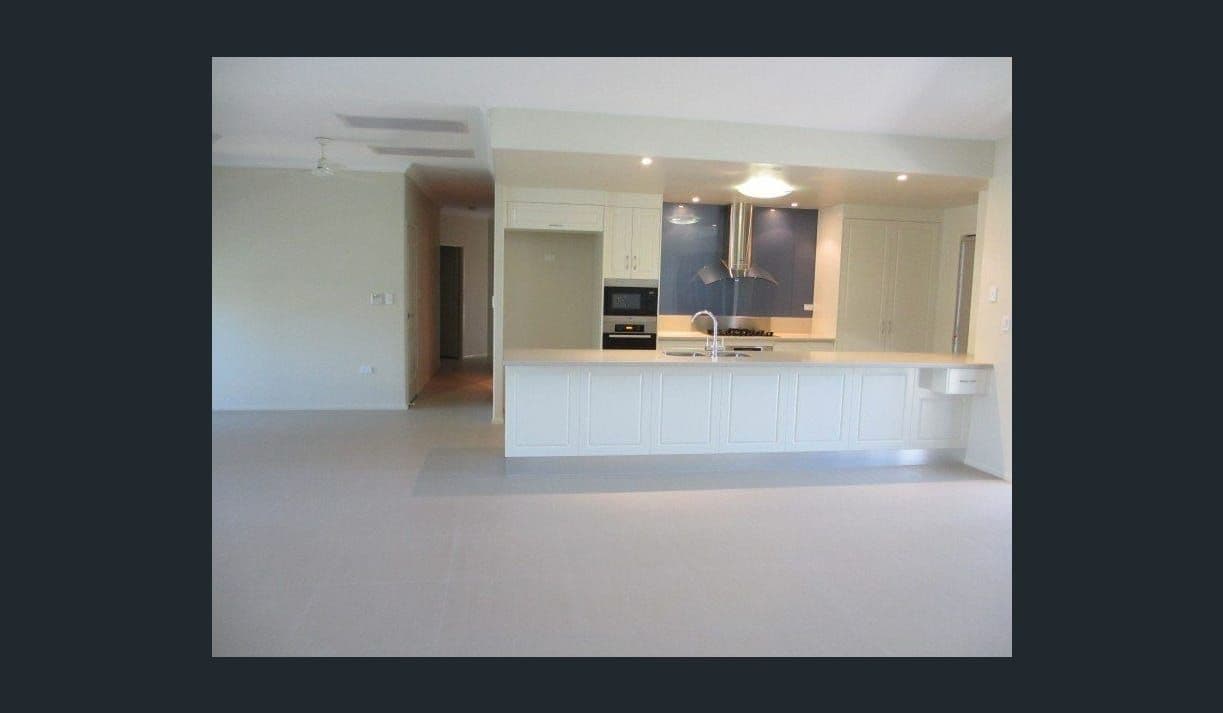 24 Kidd Street, Emerald QLD 4720, Emerald - Thumbnail 4