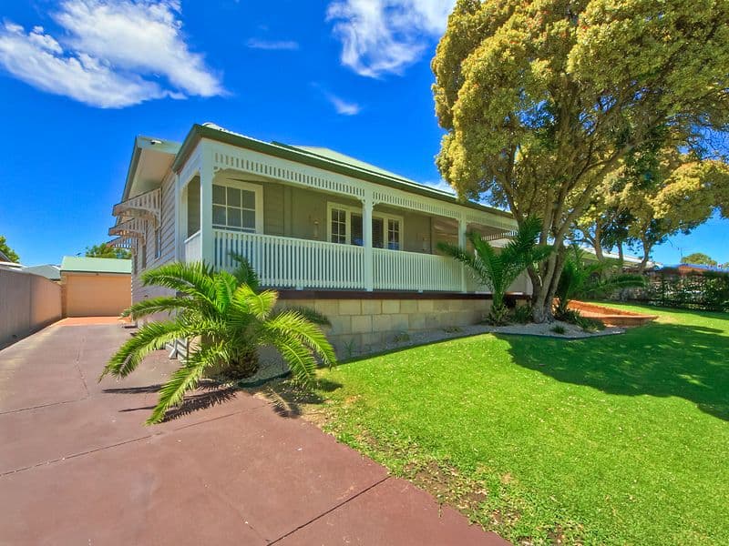 32 Fourth Avenue, SHOALWATER WA 6169, Shoalwater - Thumbnail 2