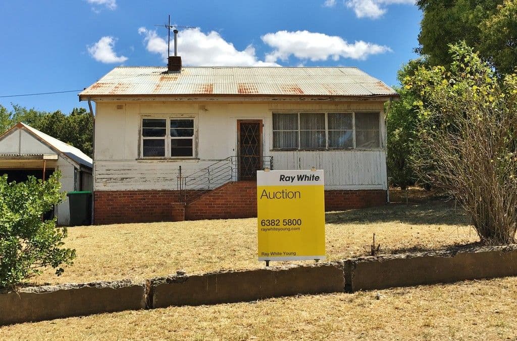 43 Yass Street, Young - Thumbnail 2