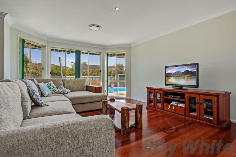 25 Galway Bay Drive, ASHTONFIELD NSW 2323, Ashtonfield - Thumbnail 2