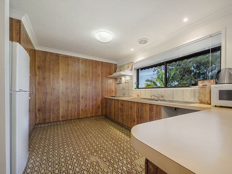 13 TIMBERTOP Mead, BURLEIGH HEADS QLD 4220, Burleigh Heads - Thumbnail 8