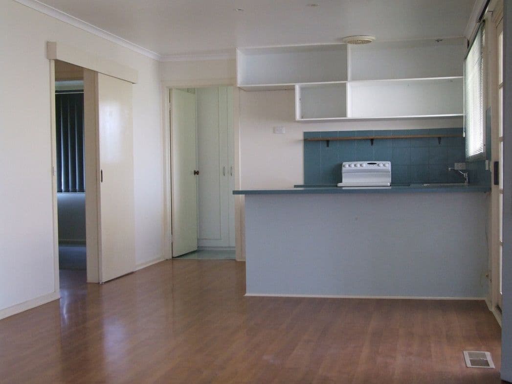 39 Phillip Drive, SUNBURY VIC 3429, Sunbury - Thumbnail 3
