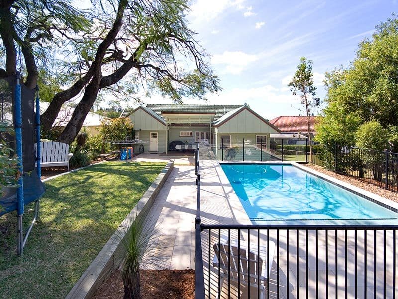 30 Menin Road, CORINDA QLD 4075, Corinda - Thumbnail 2