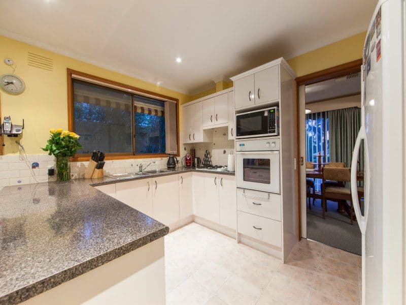86 Bondi Avenue, Frankston VIC 3199, Frankston - Thumbnail 2