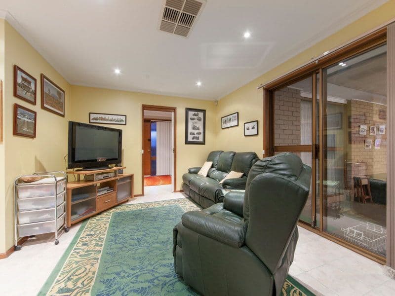 86 Bondi Avenue, Frankston VIC 3199, Frankston - Thumbnail 5
