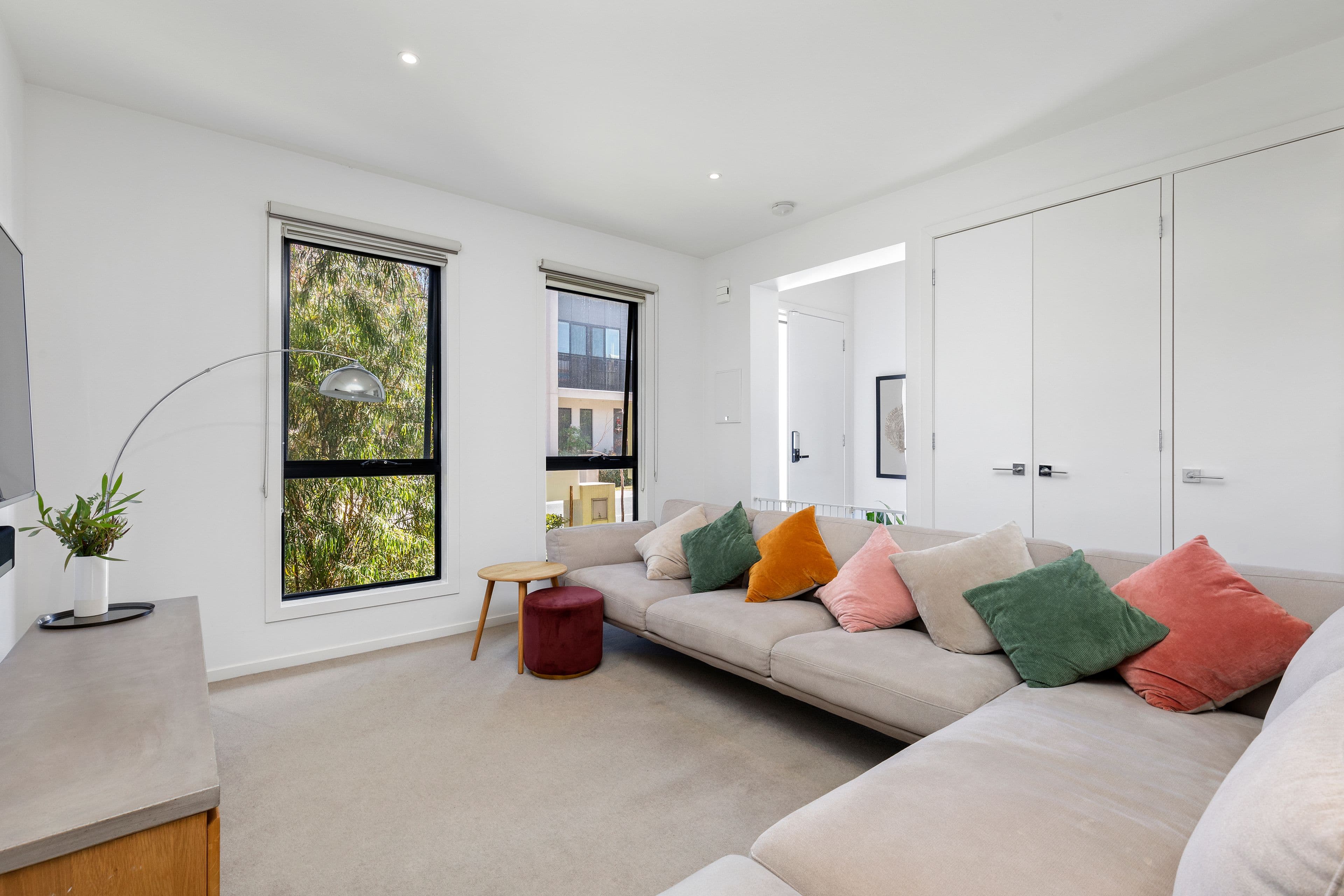 2 Mulberry Avenue, Cheltenham VIC 3192, Cheltenham - Thumbnail 2