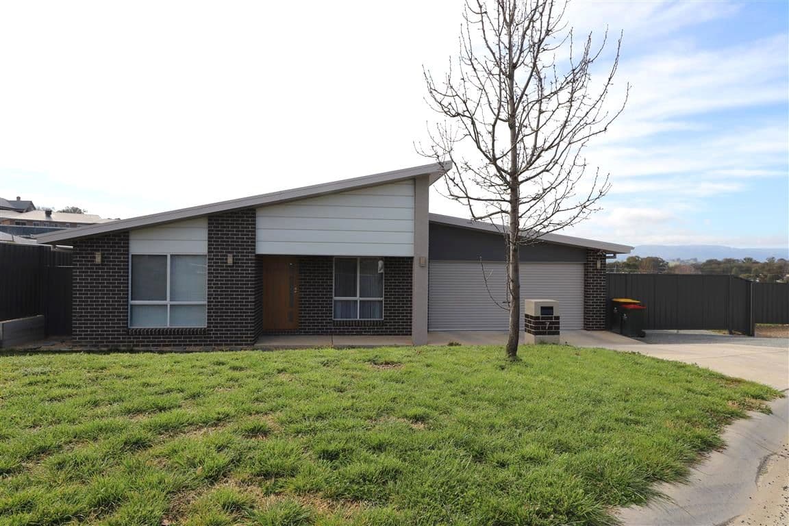 7 Emery Place, Tumut NSW 2720, Tumut - Image 1
