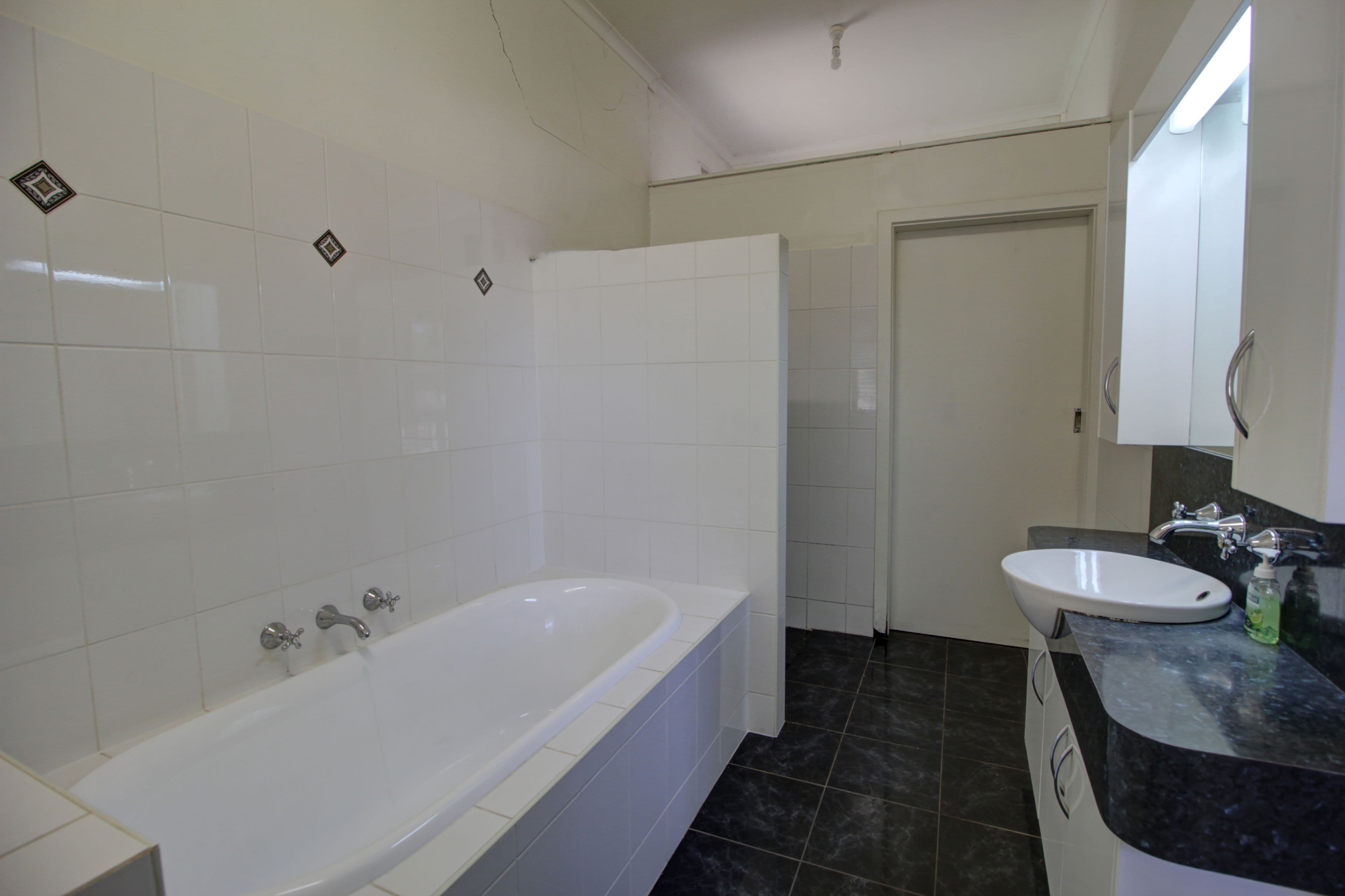 41 Seventeenth Street, Renmark SA 5341, Renmark - Thumbnail 6
