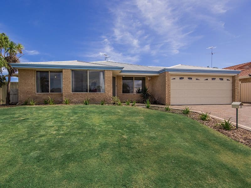 31 Floribunda Avenue, Halls Head WA 6210, Halls Head - Thumbnail 2