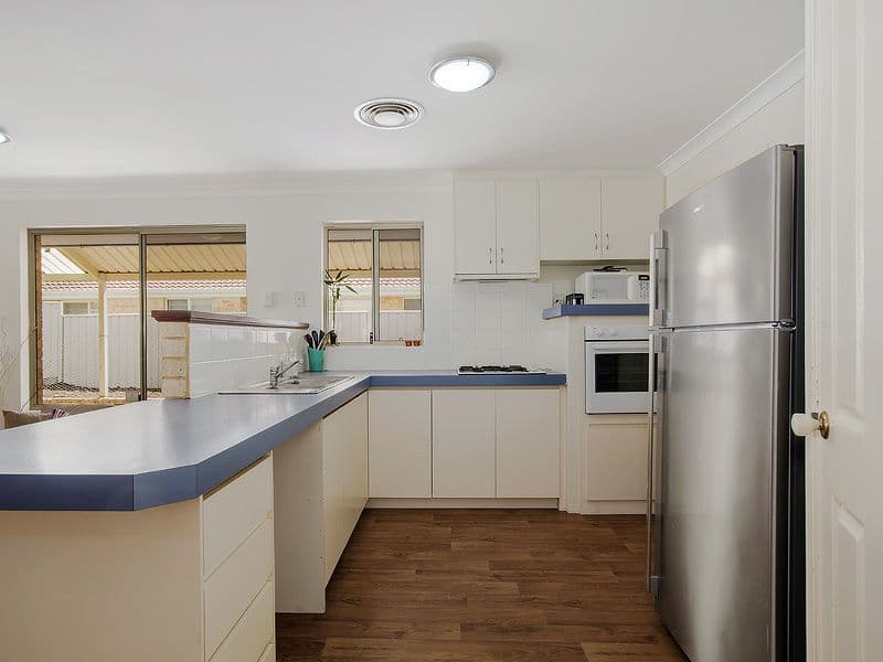31 Floribunda Avenue, Halls Head WA 6210, Halls Head - Thumbnail 8