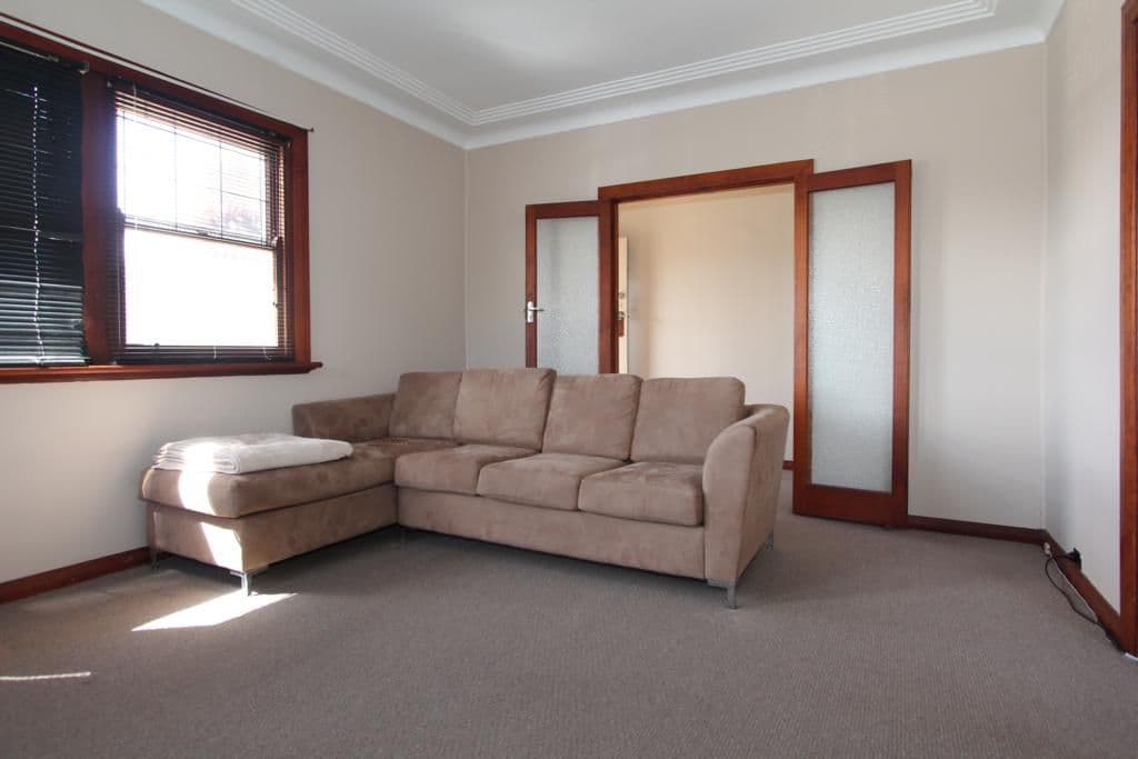 130 Rouse Street, Tenterfield - Thumbnail 3