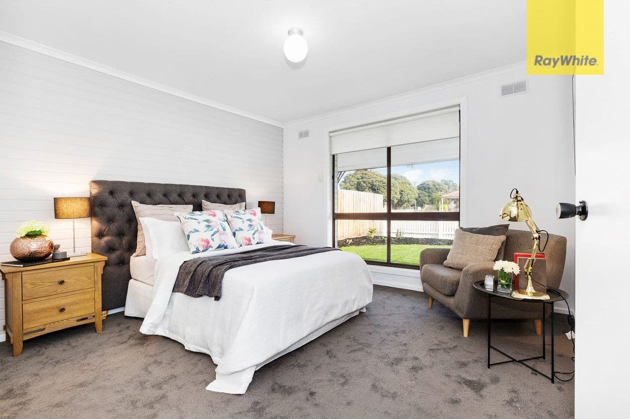 18 Kamil Street, Melton South VIC 3338, Melton South - Thumbnail 4