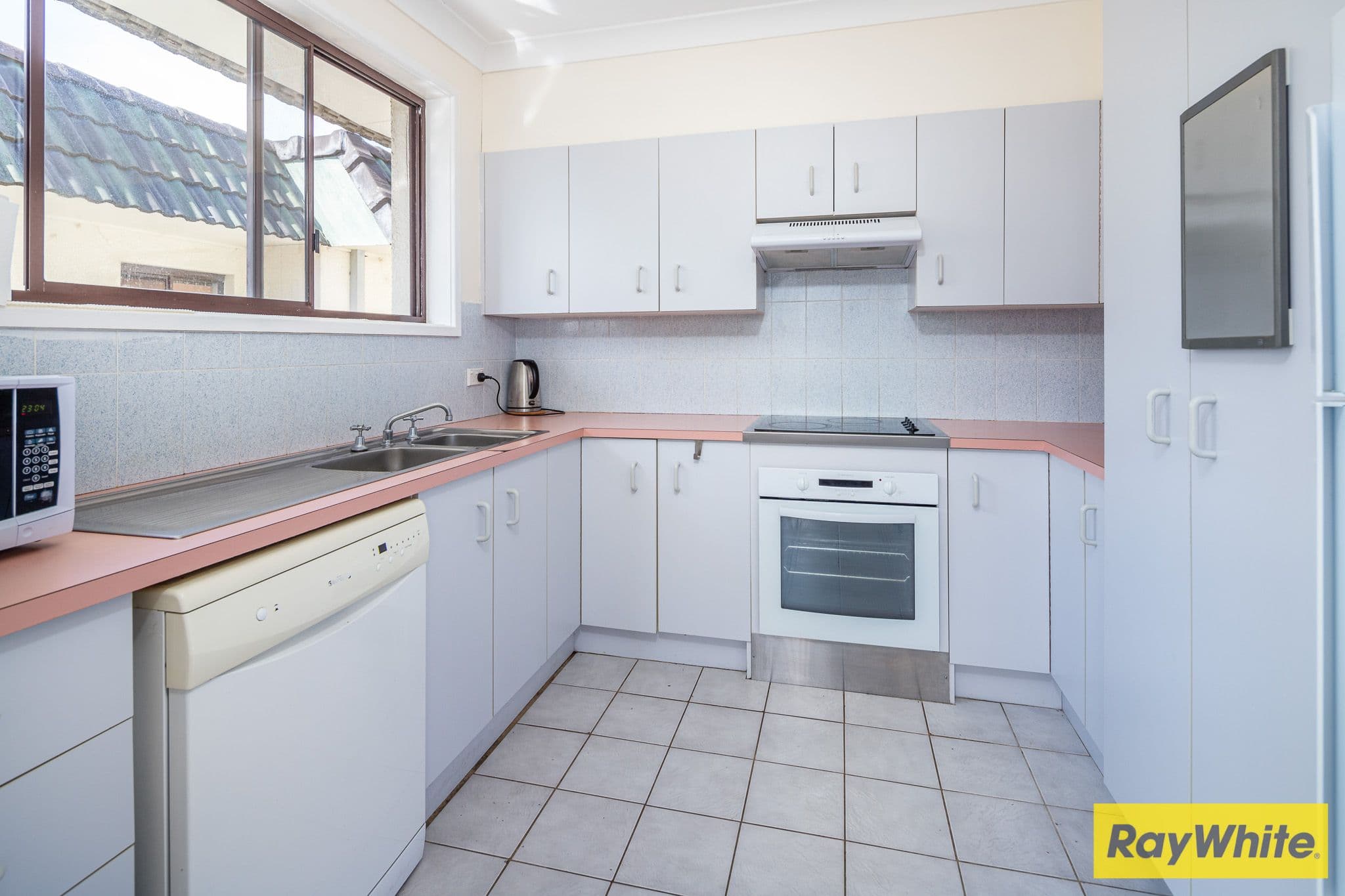 14 Corrigan Crescent, Batehaven NSW 2536, Batehaven - Thumbnail 6