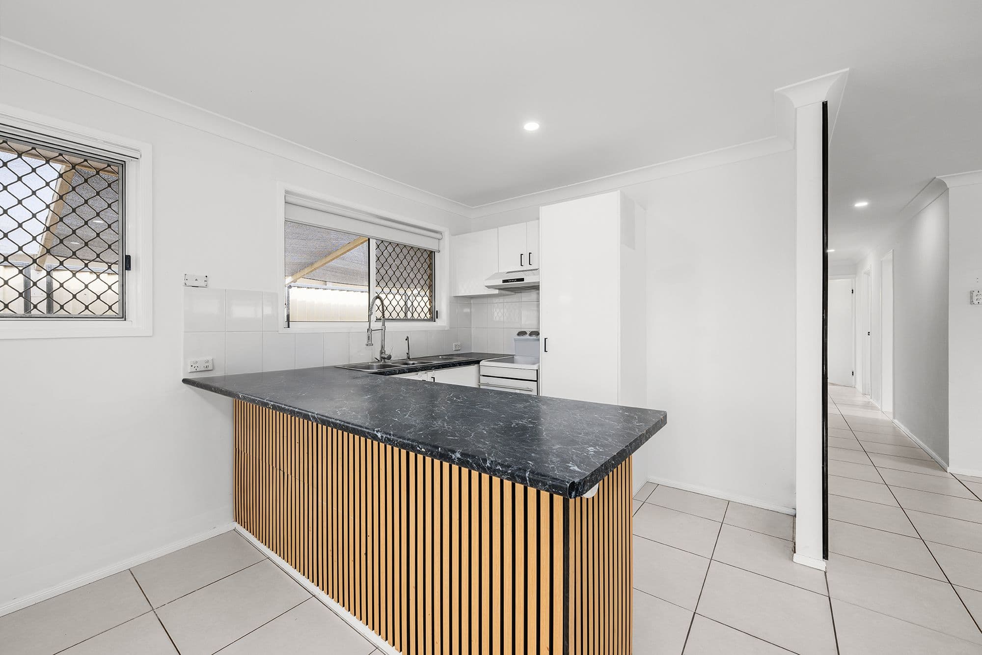 126 Hansford Road, Coombabah QLD 4216, Coombabah - Thumbnail 4
