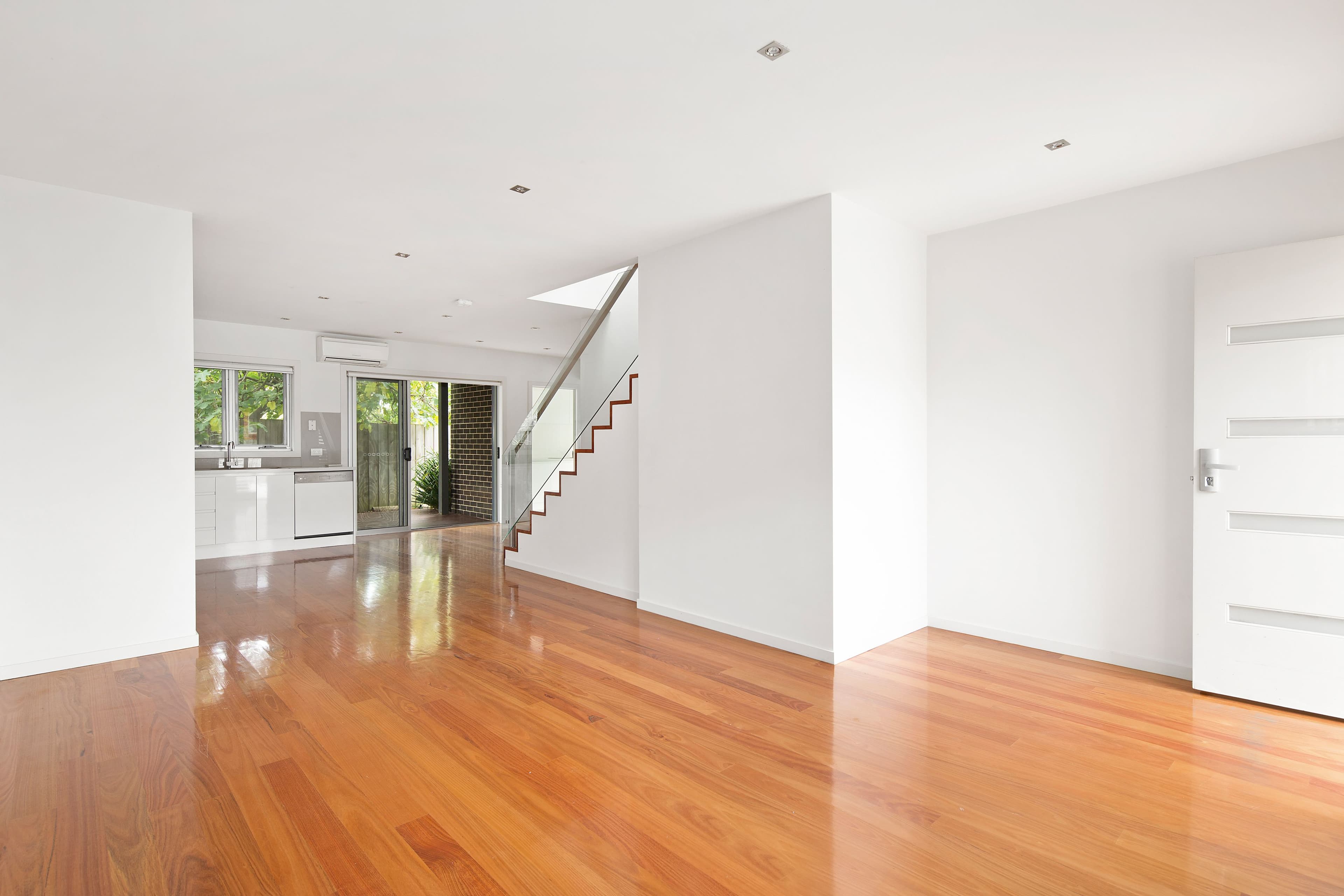 185 Thompson Avenue, Cowes VIC 3922, Cowes - Thumbnail 4