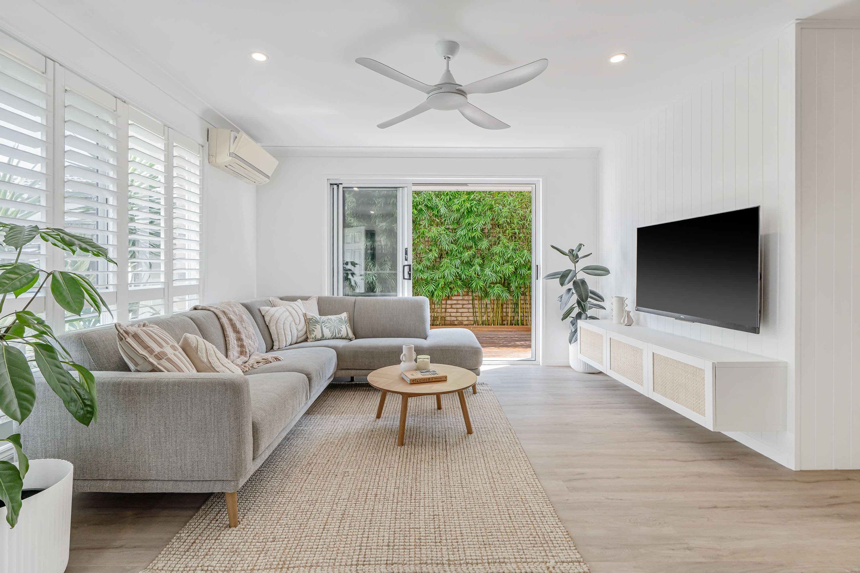 6 Bowerbird Place, Burleigh Waters QLD 4220, Burleigh Waters - Thumbnail 2