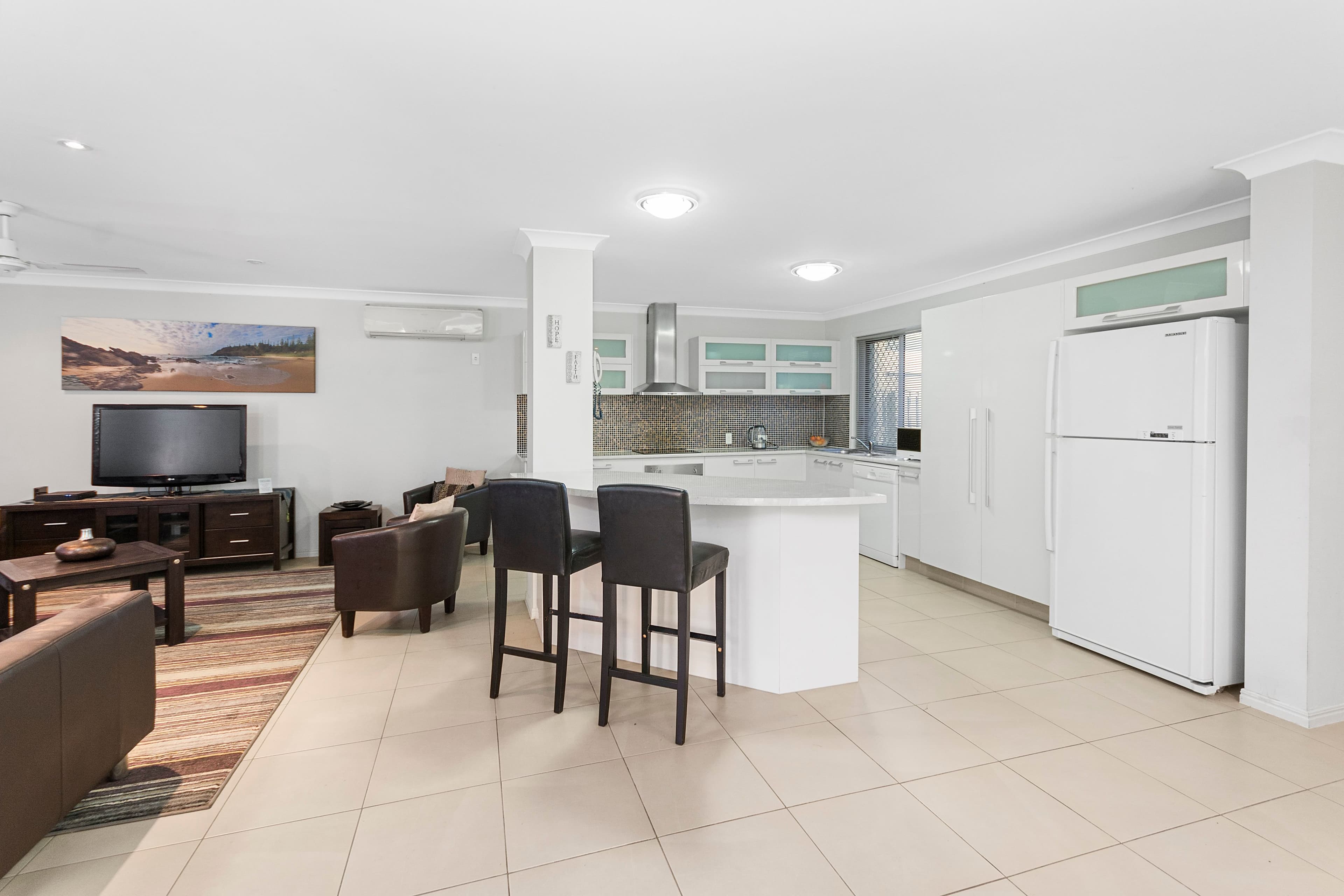 30 Brittany Crescent, Raceview QLD 4305, Raceview - Thumbnail 4