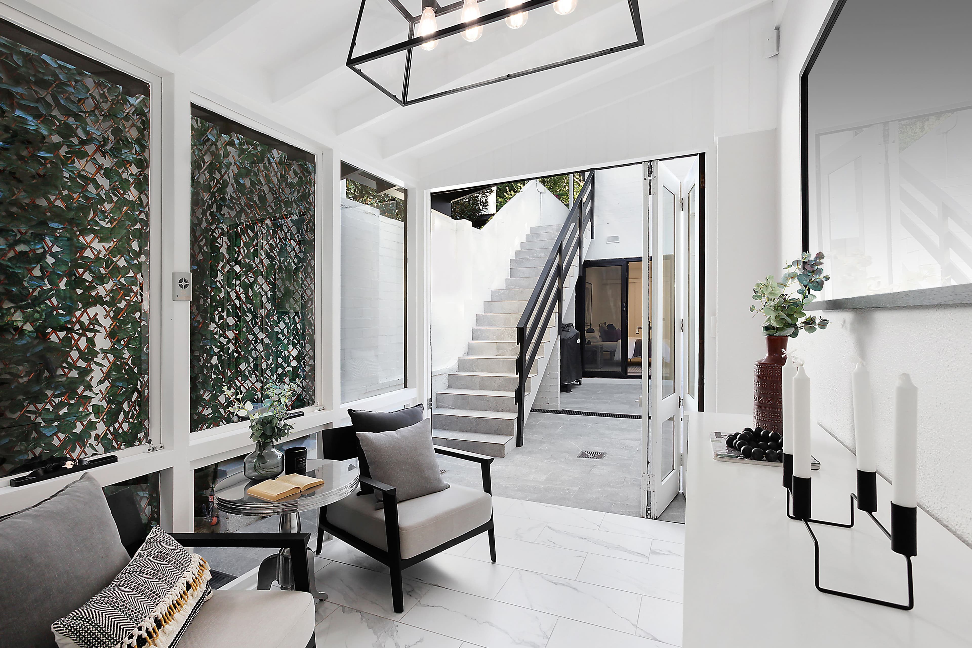 209 Sutherland Street, Paddington - Image 1