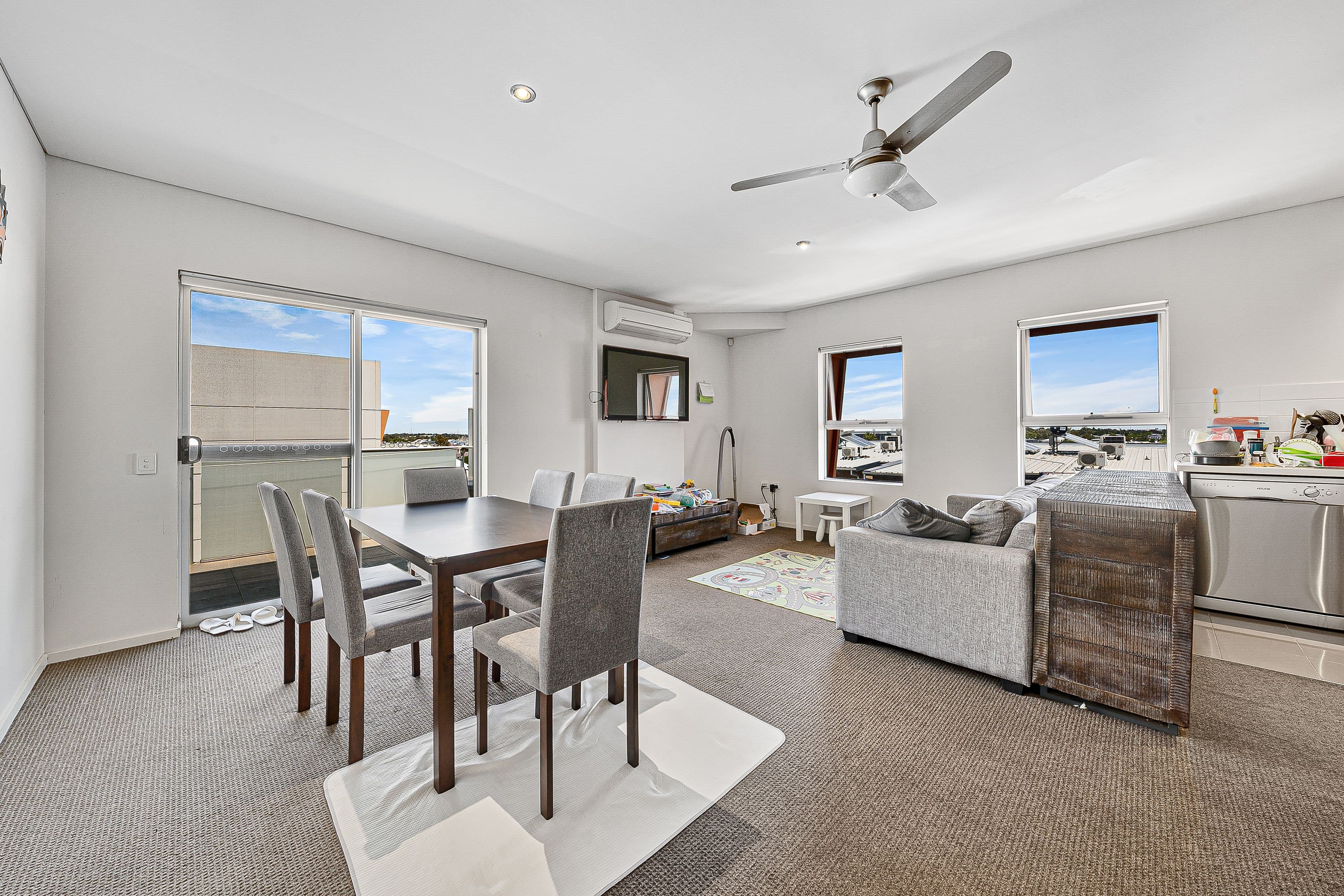 36 Riverside Street, Mawson Lakes SA 5095, Mawson Lakes - Thumbnail 2