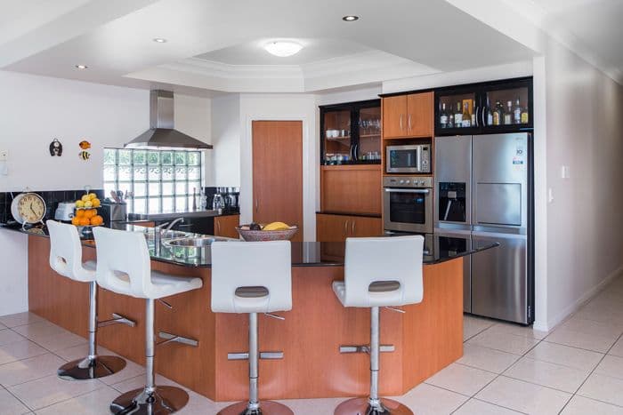 18 Calmwater Crescent, Helensvale QLD 4212, Helensvale - Thumbnail 7