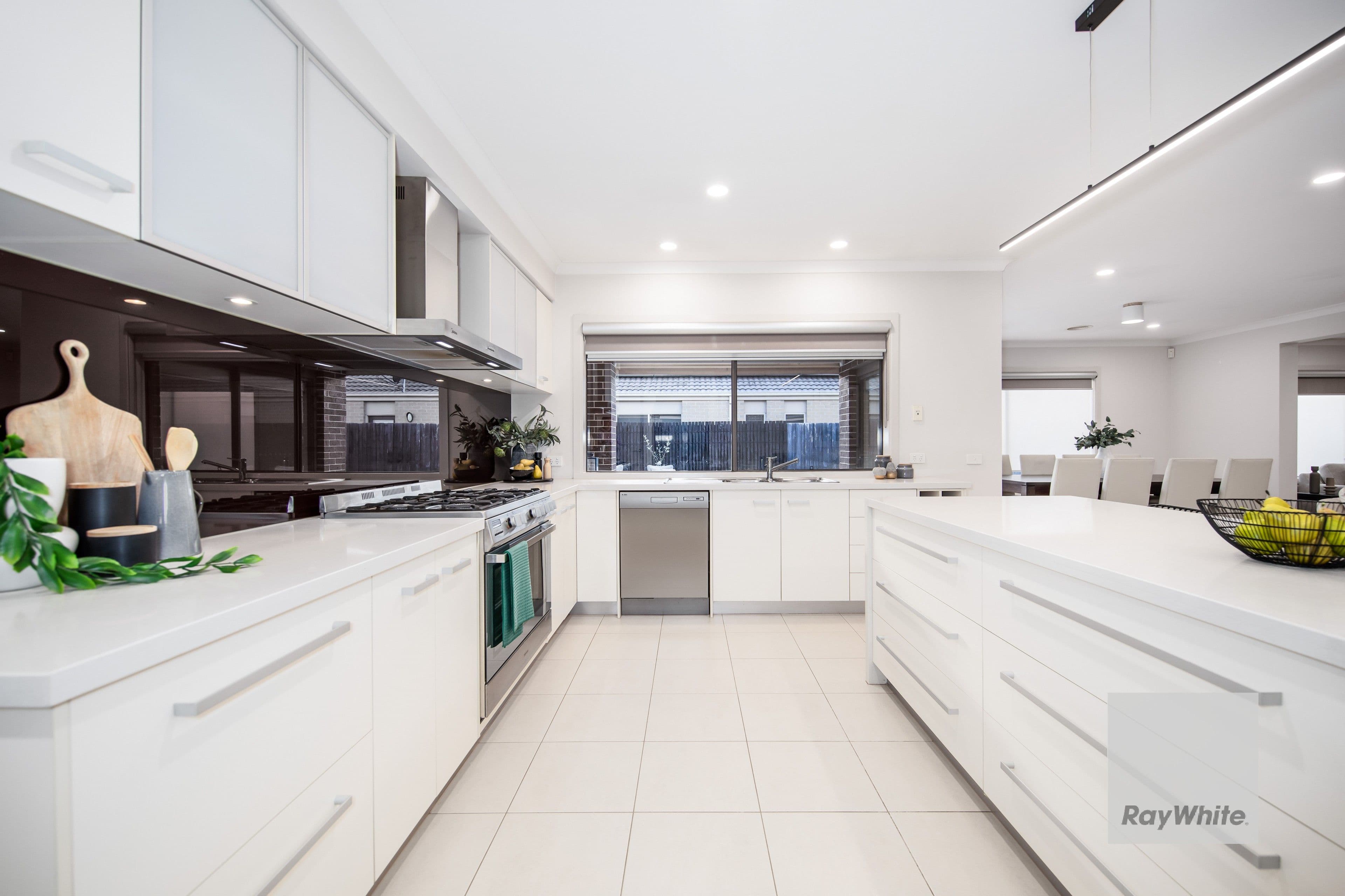 33 Balmain Circuit, Taylors Hill VIC 3037, Taylors Hill - Thumbnail 5