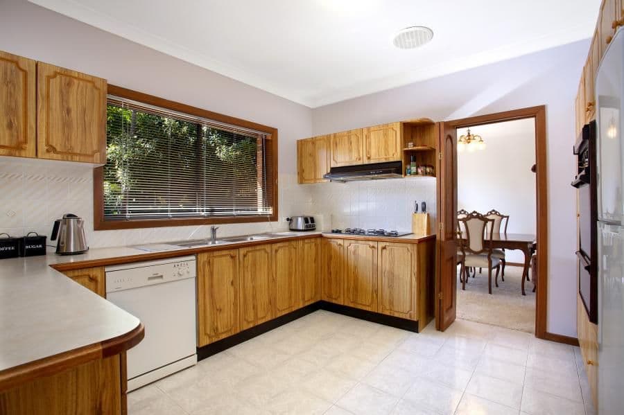 4 Boldrewood Place, CHERRYBROOK NSW 2126, Cherrybrook - Thumbnail 2