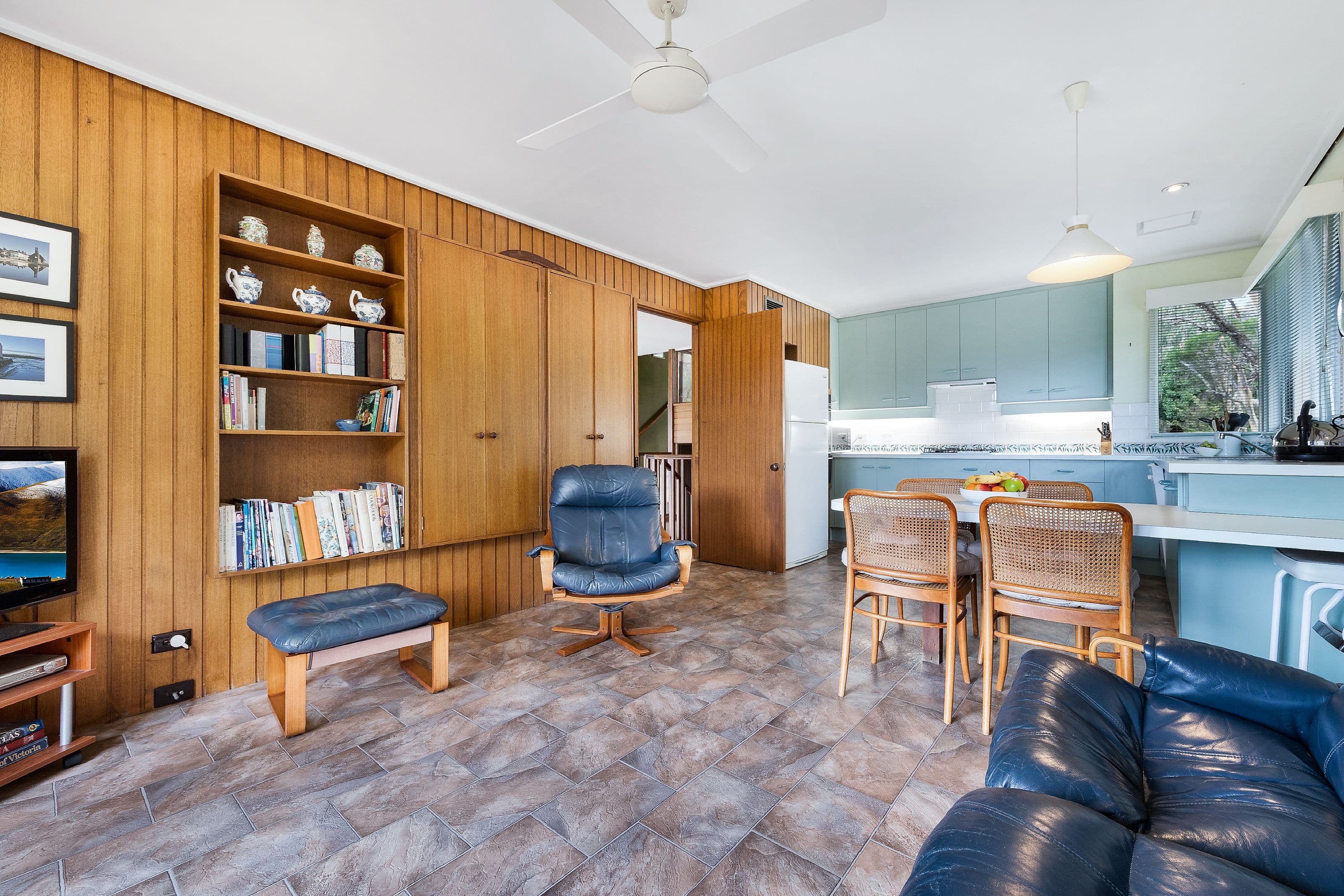 26 Winterton Drive, Wheelers Hill VIC 3150, Wheelers Hill - Thumbnail 2