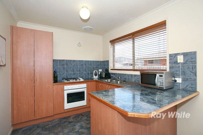 7 Alberton Drive, CRANBOURNE WEST VIC 3977, Cranbourne West - Thumbnail 2