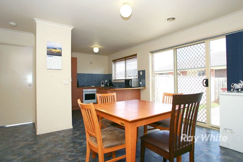 7 Alberton Drive, CRANBOURNE WEST VIC 3977, Cranbourne West - Thumbnail 4