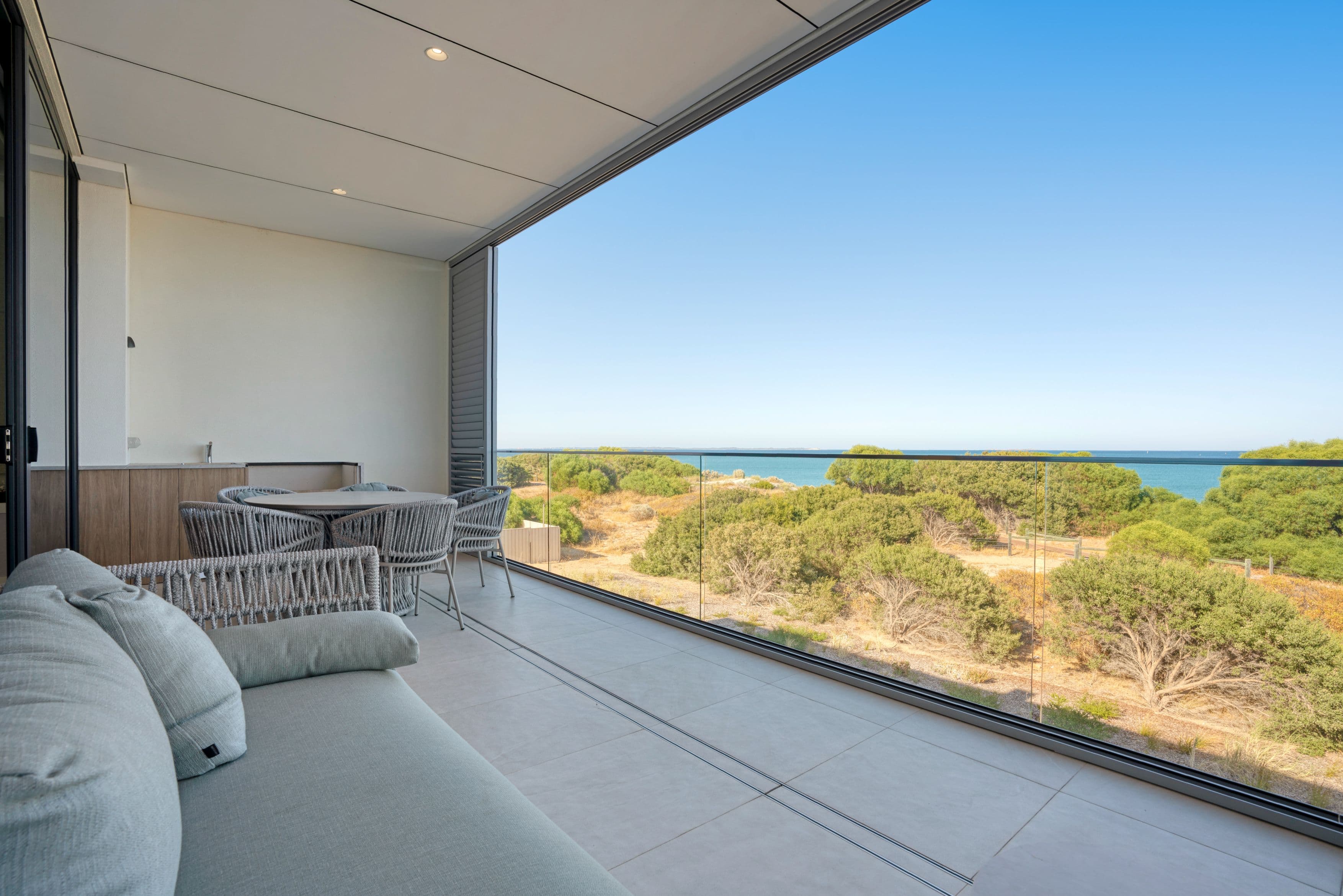 63 Ocean Drive, North Coogee WA 6163, North Coogee - Thumbnail 2