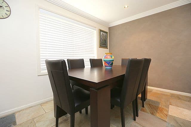 26 Amaroo Avenue, Georges Hall NSW 2198, Georges Hall - Thumbnail 4