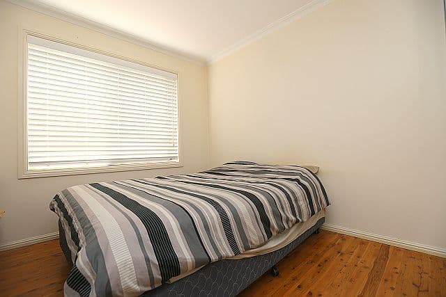 26 Amaroo Avenue, Georges Hall NSW 2198, Georges Hall - Thumbnail 5