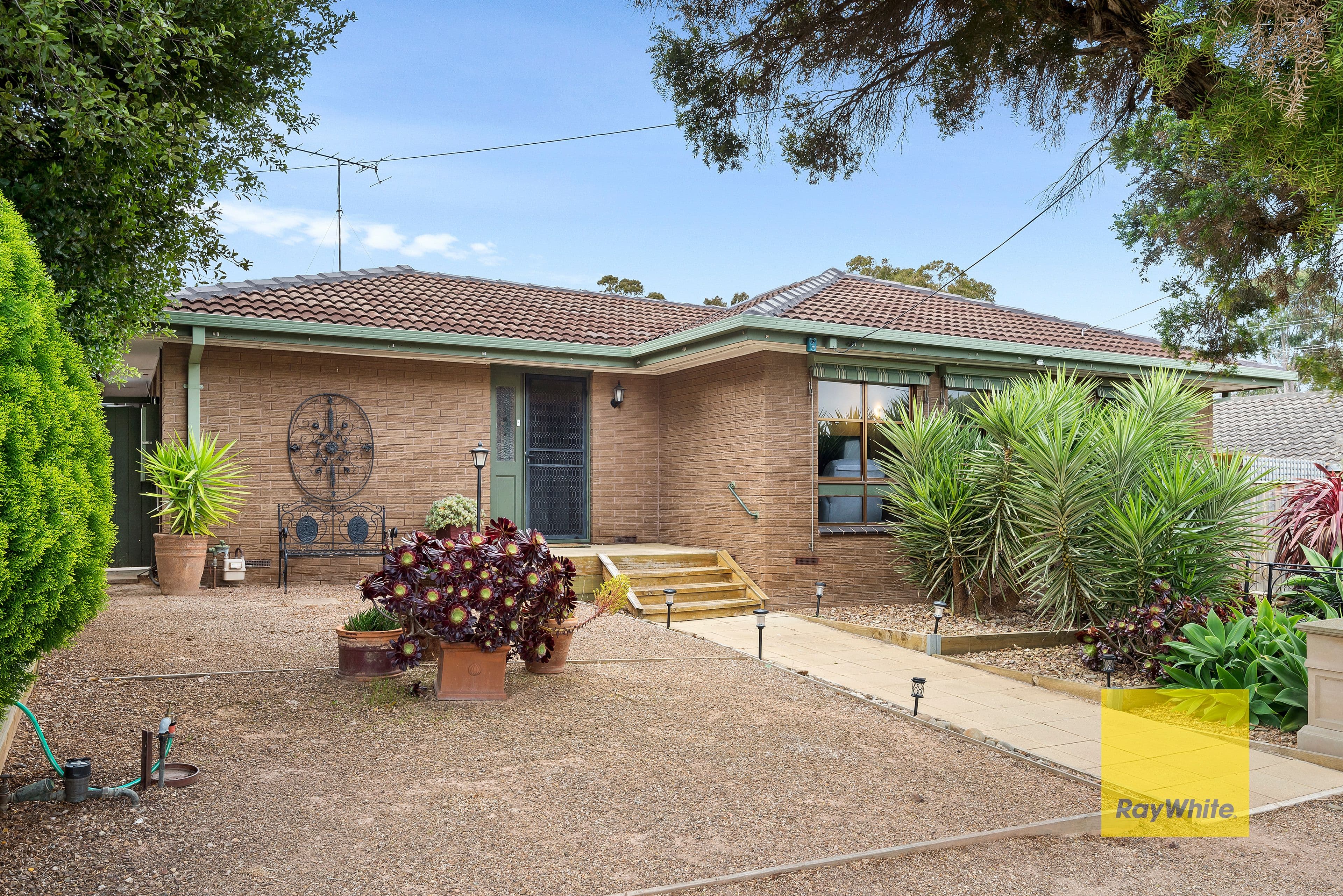 15 Maidie Street, Highton VIC 3216, Highton - Thumbnail 2