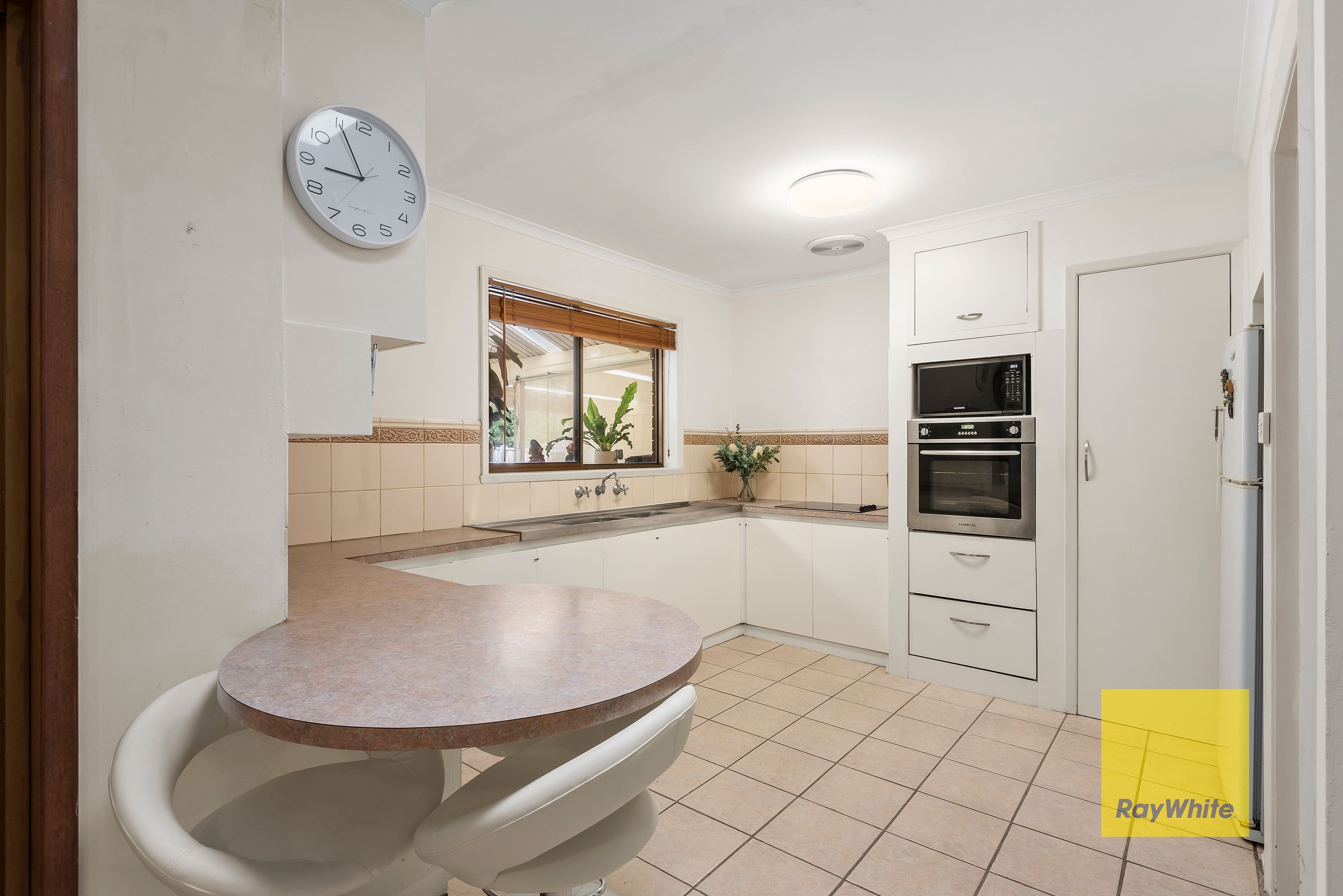 15 Maidie Street, Highton VIC 3216, Highton - Thumbnail 5